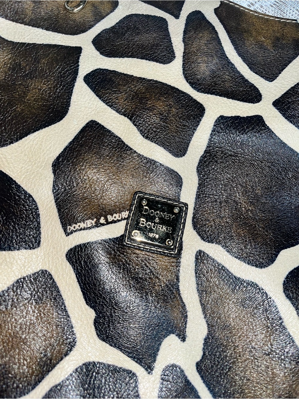 Dooney & Bourke Black and Cream Giraffe-Print Hobo Shoulder Bag - Picture 5 of 12